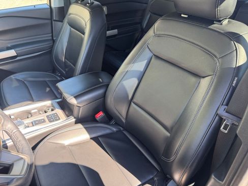 Used 2024 Ford Explorer XLT w/ Equipment Group 202A image 37
