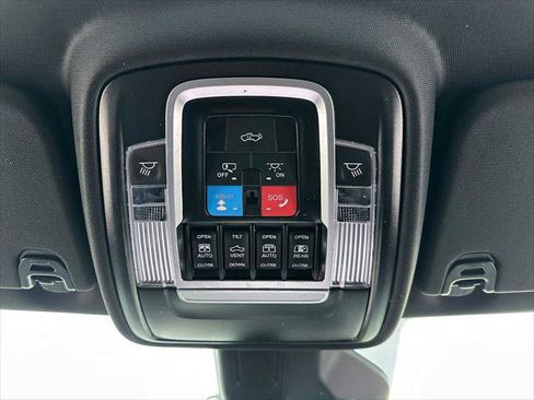 Used 2025 RAM 1500 Rebel w/ G/T Package image 34