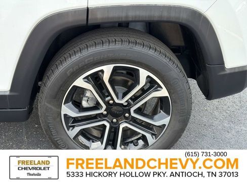 Used 2022 Jeep Compass Limited image 11