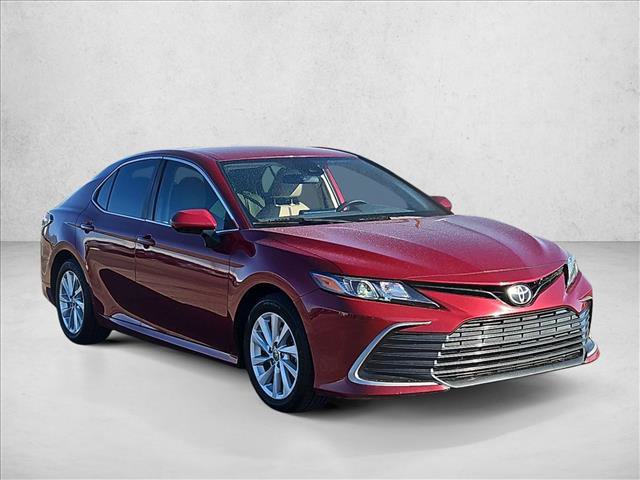 Used 2022 Toyota Camry LE w/ Carpet Mat Package (TMS) FWD image 3