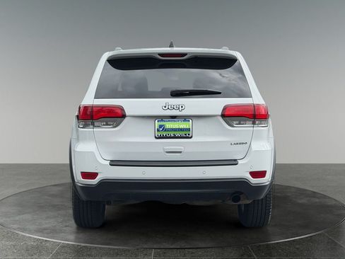 Used 2021 Jeep Grand Cherokee Laredo RWD image 8