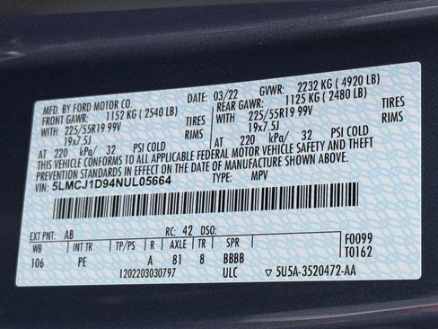 Certified 2022 Lincoln Corsair Standard AWD w/ Premium Package image 23