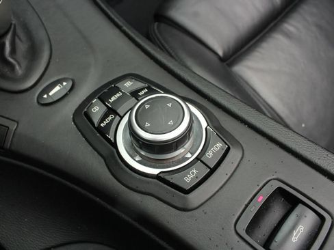 Used 2011 BMW M3 Convertible RWD image 37