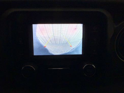 Used 2019 Jeep Wrangler Unlimited Sport image 13