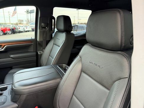 Used 2023 GMC Sierra 1500 Denali w/ Technology Package image 11