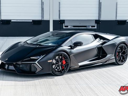 Used 2025 Lamborghini Revuelto image 58