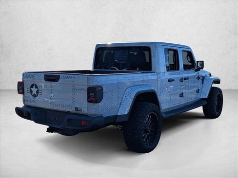 Used 2022 Jeep Gladiator Overland w/ Popular Equipment Package image 5