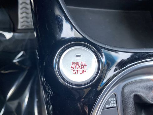 Used 2018 Kia Soul ! FWD image 31