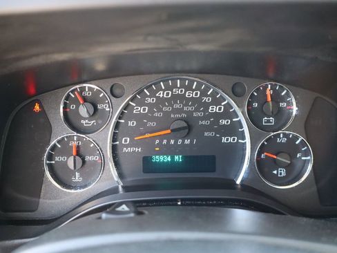 Used 2022 Chevrolet Express 3500 w/ Power Convenience Package RWD image 16