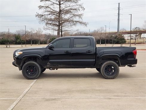 Used 2023 Toyota Tacoma SR image 4