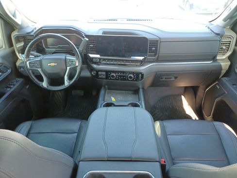 Used 2024 Chevrolet Silverado 3500 LTZ w/ LTZ Convenience Package AWD/4WD image 8