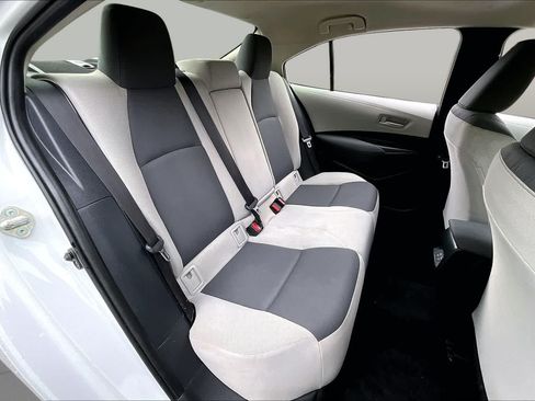 Used 2024 Toyota Corolla LE FWD image 19