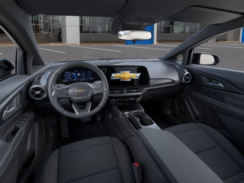 New 2026 Chevrolet Equinox EV LT image 15