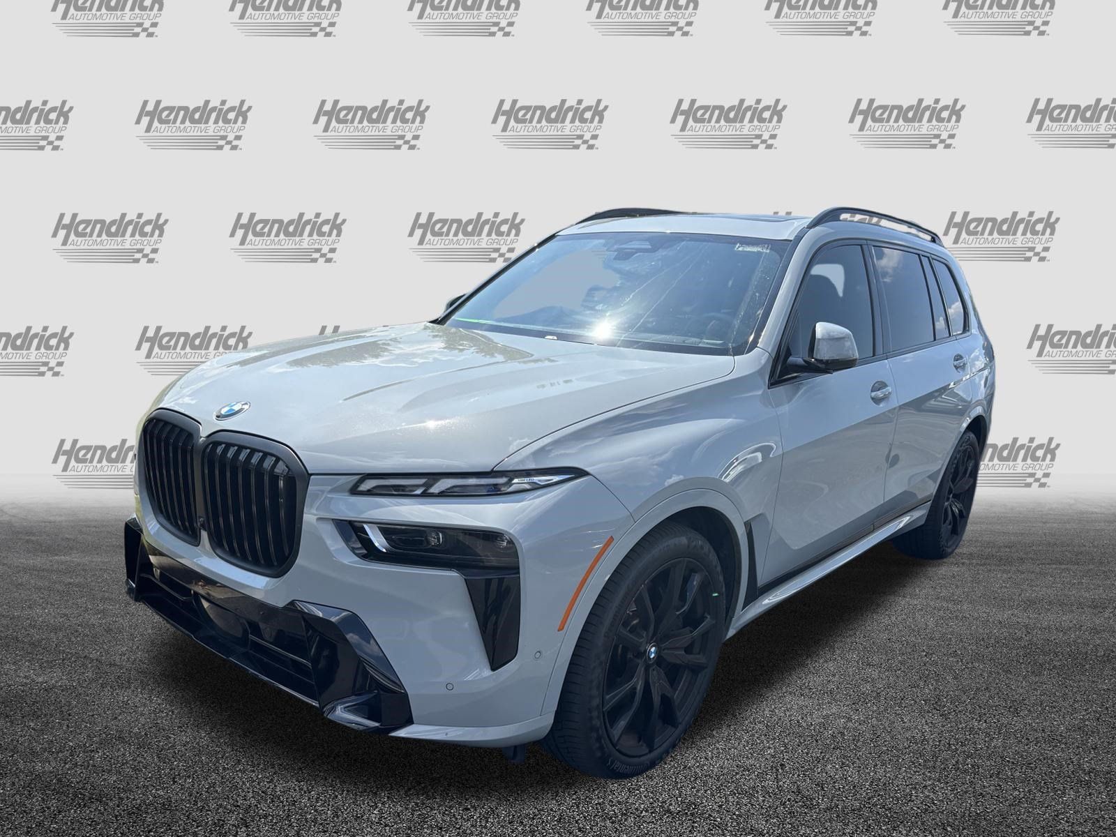 Certified 2024 BMW X7 xDrive40i w/ M Sport Package AWD/4WD image 6
