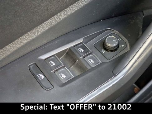 Used 2024 Volkswagen Jetta Sport image 22