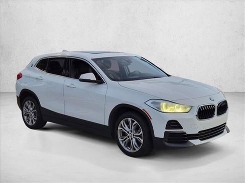 Used 2022 BMW X2 sDrive28i w/ Convenience Package FWD image 3