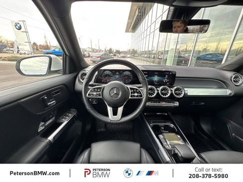 Used 2022 Mercedes-Benz GLB 250 4MATIC image 14