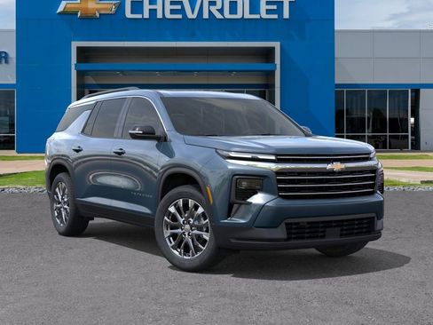 New 2026 Chevrolet Traverse LT w/ Sun and Wheel Package FWD image 7