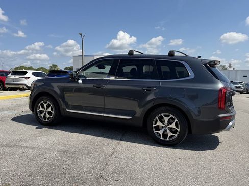 Used 2020 Kia Telluride EX w/ Towing Package FWD image 6