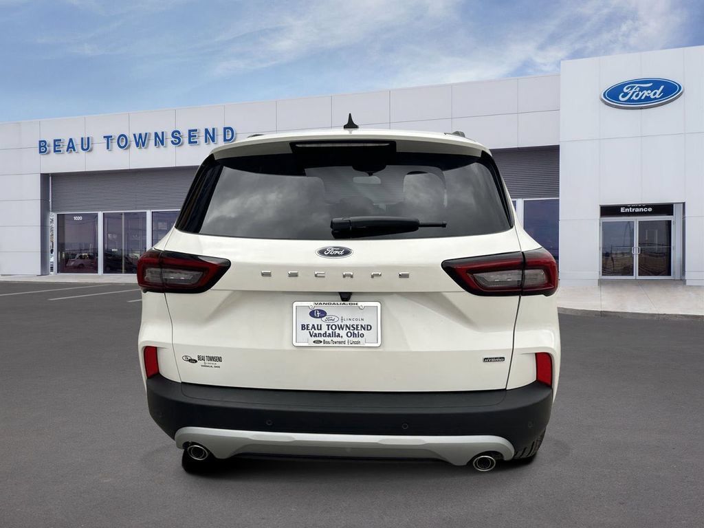 New 2025 Ford Escape SE FWD image 4