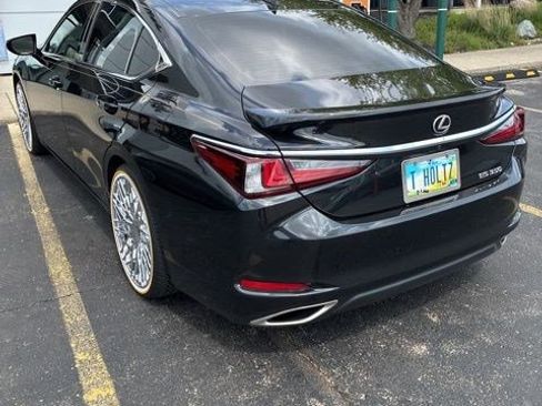 Used 2024 Lexus ES 350 w/ Premium Package FWD image 16