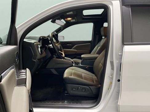 Used 2025 Chevrolet Colorado ZR2 w/ ZR2 Bison Edition AWD/4WD image 11