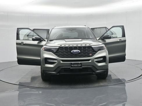 Certified 2020 Ford Explorer ST w/ ST Street Pack image 32