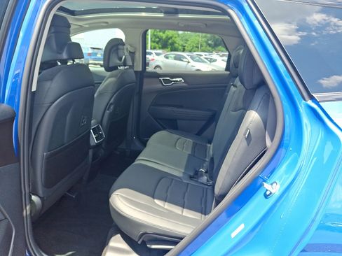 New 2026 Kia Sportage SX image 6