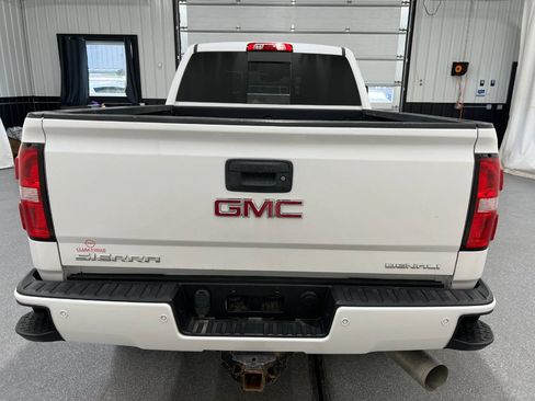 Used 2019 GMC Sierra 2500 Denali w/ Duramax Plus Package AWD/4WD image 5