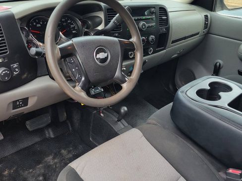 Used 2009 Chevrolet Silverado 2500 W/T AWD/4WD image 7