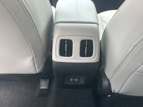 Used 2025 Hyundai Tucson SEL FWD image 14
