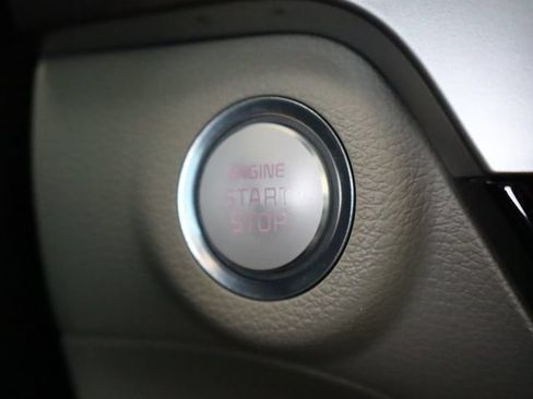 Used 2024 Kia Telluride S w/ S Sunroof Package FWD image 38