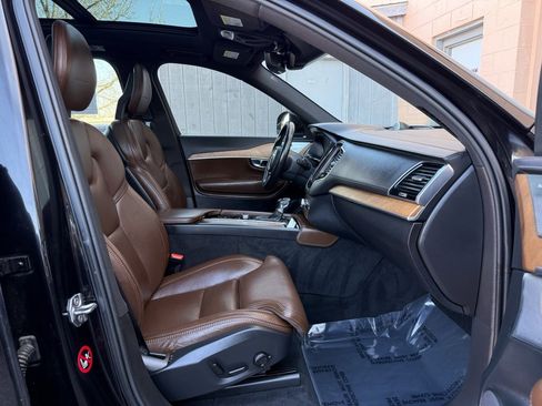 Used 2018 Volvo XC90 T6 Inscription w/ Convenience Package image 21