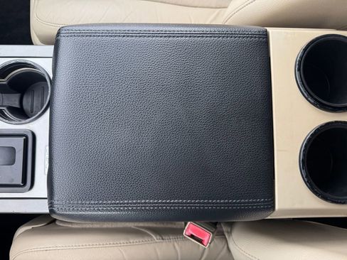 Used 2016 Ford Expedition EL XLT w/ Equipment Group 202A image 31