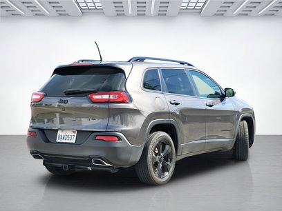Used 2018 Jeep Cherokee Latitude w/ Altitude Package
