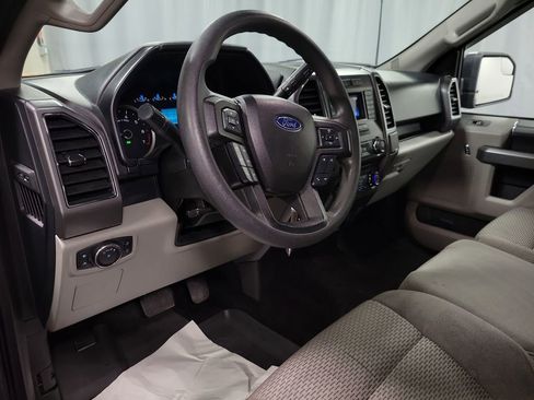 Used 2017 Ford F150 XLT image 15