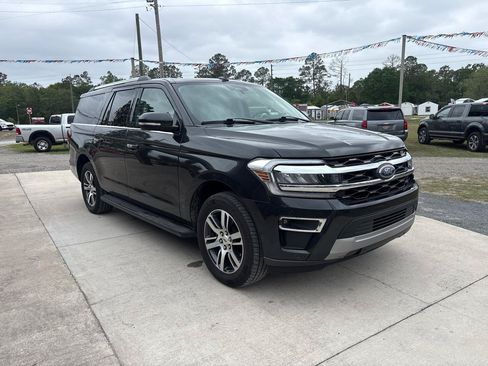 Used 2024 Ford Expedition Max Limited RWD image 3
