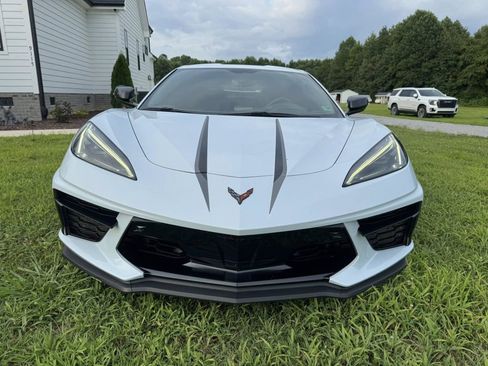 Used 2021 Chevrolet Corvette Stingray Preferred Cpe w/ Z51 Performance Package image 3