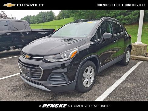 Certified 2020 Chevrolet Trax LT w/ LT Convenience Package FWD image 1