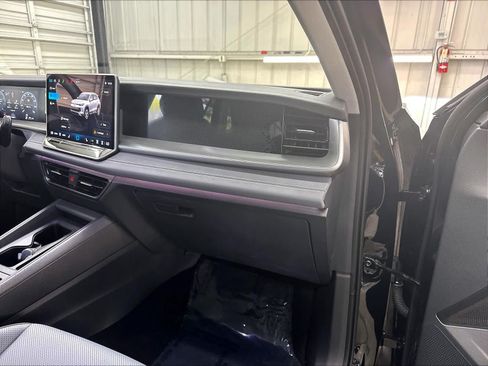 Certified 2026 Volkswagen Tiguan SE AWD/4WD image 29