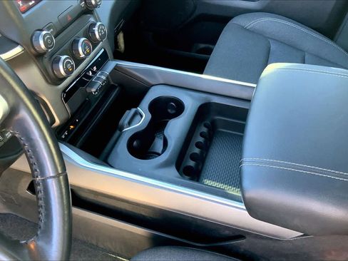 Used 2019 RAM 1500 Big Horn image 17