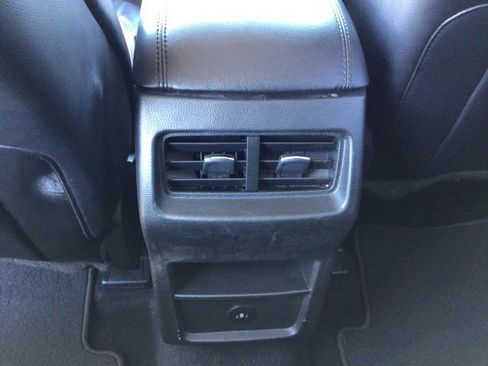 Used 2023 Ford Edge SEL image 38