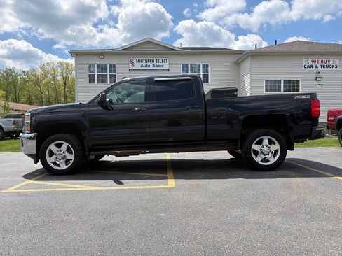 Used 2015 Chevrolet Silverado 2500 LT w/ LT Convenience Package AWD/4WD image 1