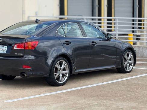 Used 2010 Lexus IS 250 image 9