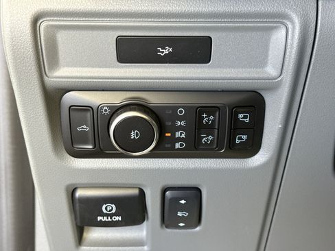 New 2026 Ford F150 Lariat w/ Equipment Group 501A Mid AWD/4WD image 25