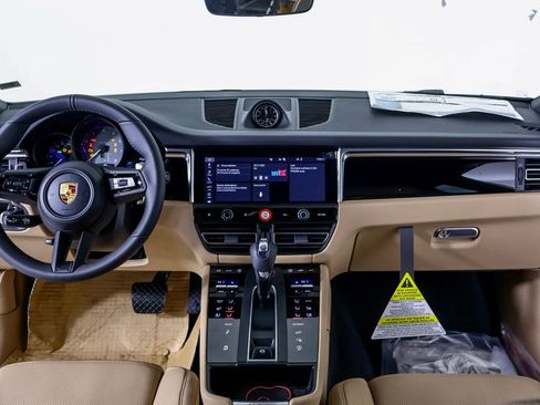 New 2026 Porsche Macan S image 7