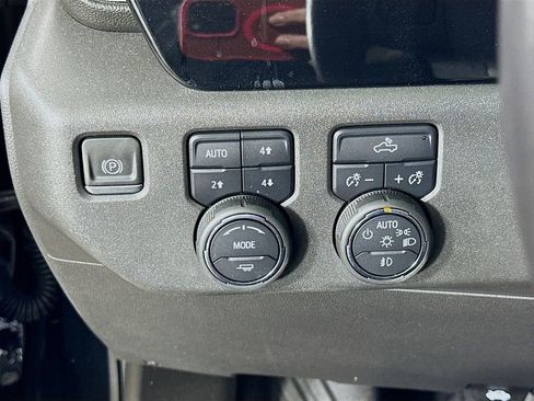 Used 2022 Chevrolet Silverado 1500 RST image 21