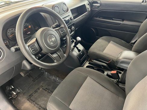 Used 2016 Jeep Patriot Sport w/ Power Value Group FWD image 11