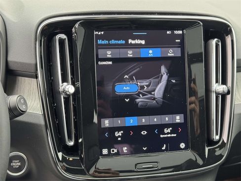 Used 2025 Volvo XC40 B5 Ultra w/ Protection Package Premier image 27