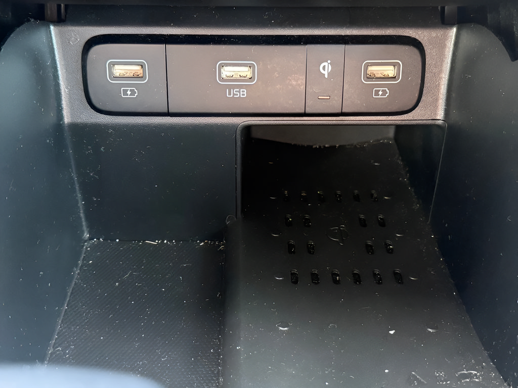 Used 2022 Kia Sorento EX w/ Panoramic Sunroof Package FWD image 29